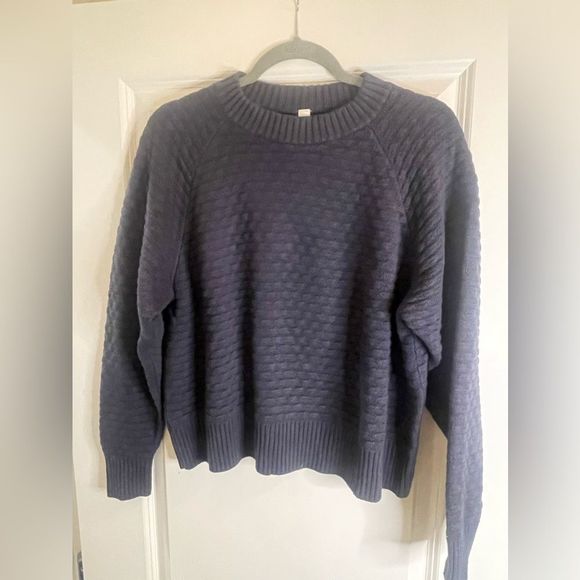 lululemon Blue Crew Neck Sweater - Picture 2 of 4